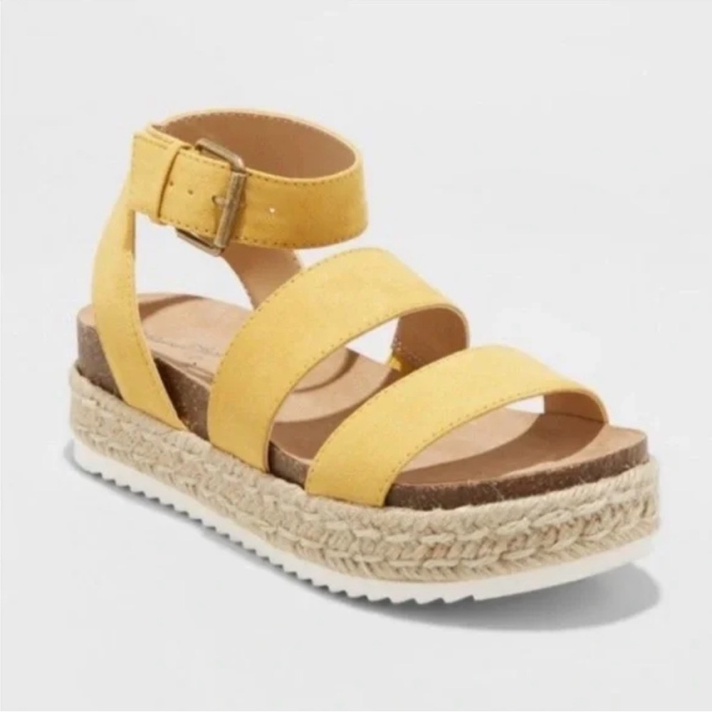 Universal Thread Yellow Espadrille Platform Sanda… - image 1